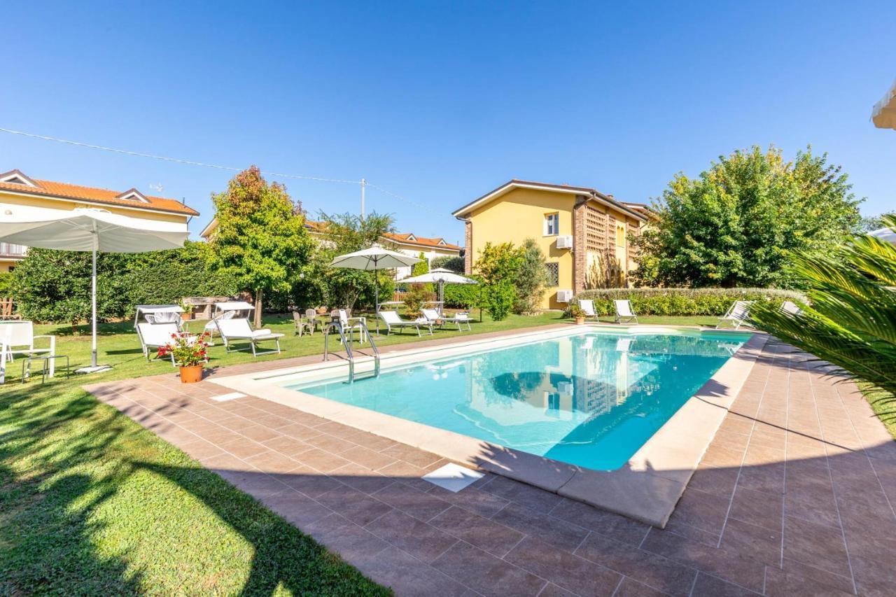 Villa Gabriella Apartments لوكا المظهر الخارجي الصورة