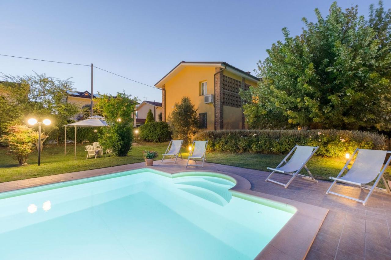 Villa Gabriella Apartments لوكا المظهر الخارجي الصورة